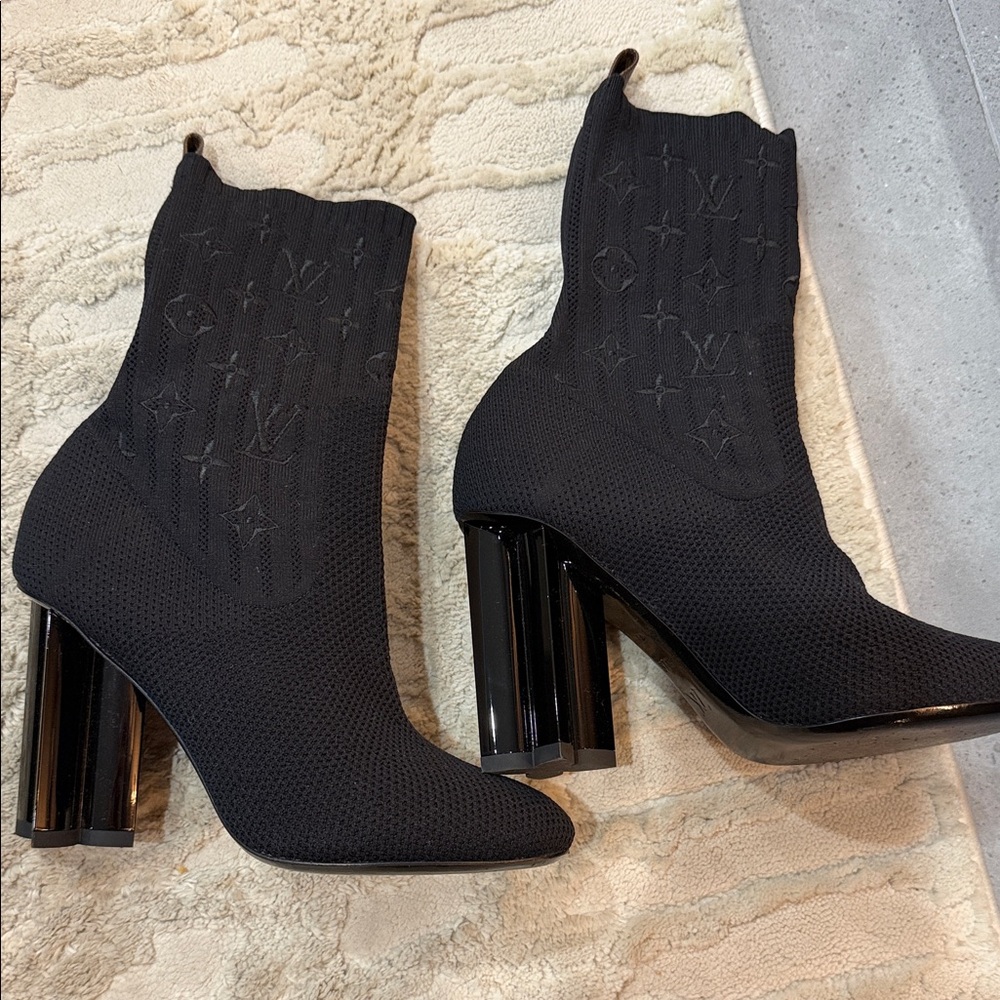 Louis Vuitton Black Knit Sock Heeled Boots with Sculpted Block Heel authentic
